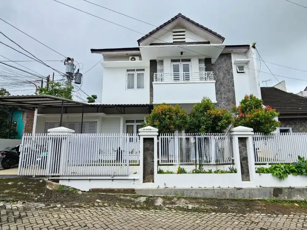 Dijual Rumah Bagus 2 Lantai di Bulusan Tembalang Dekat Undip Tembalang