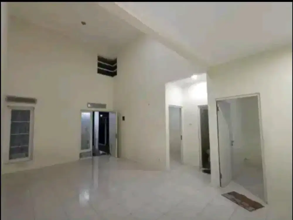 Disewakan Rumah Puri Surya Jaya Valencia