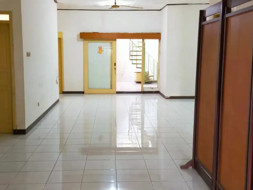 Rumah Nyaman di Mainroad Dian Permai Bandung