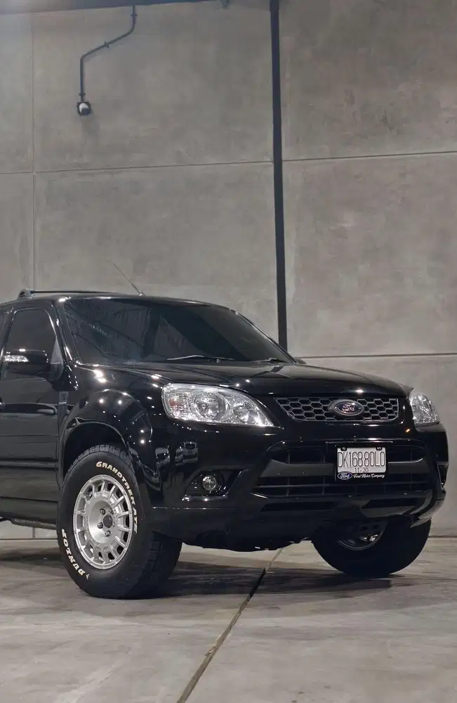 Ford escape 2.3 XLT 2012 istimewa