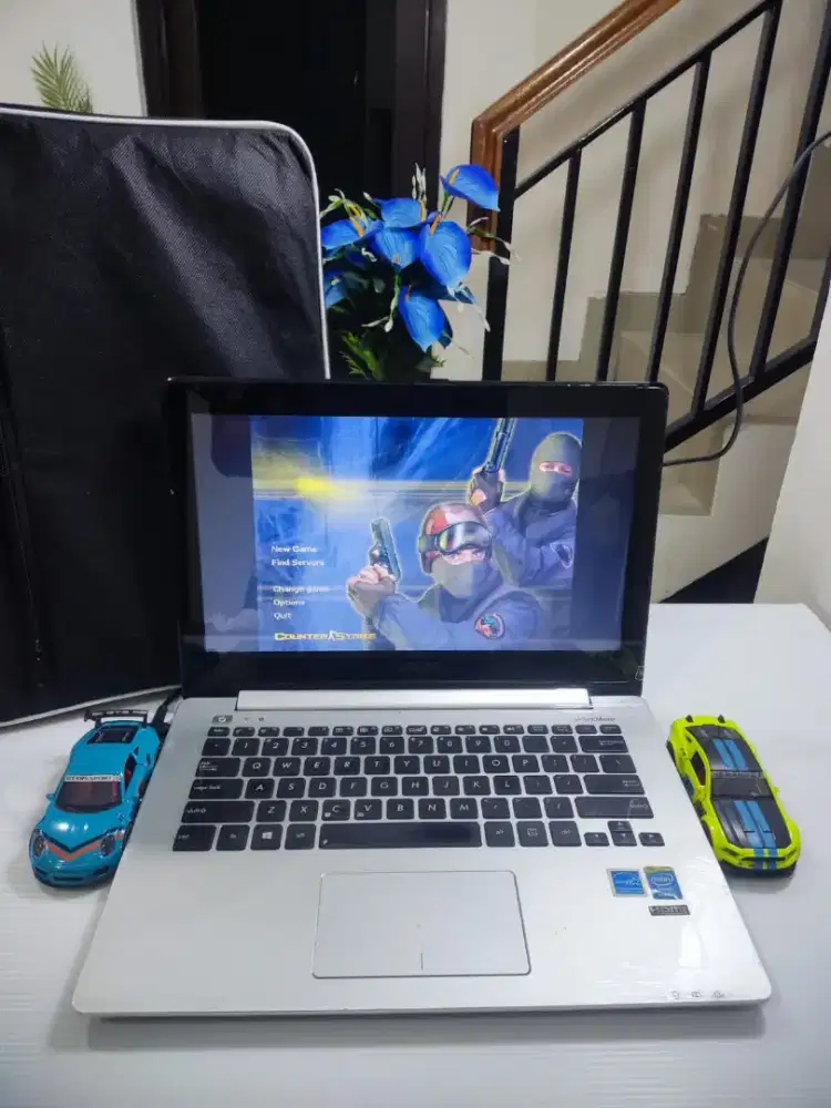 Laptop Asus TOUCHSCREEN Q301LA Core i5 RAM 8Gb SSD 240Gb Body SLIM