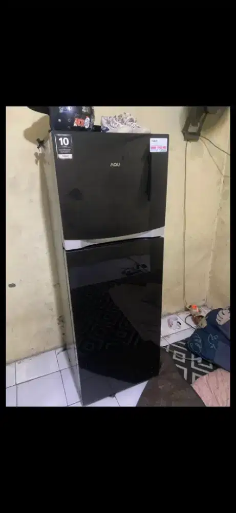Jual butuh kulkas 2 pintu merk AQUA TEMPERED GLASS