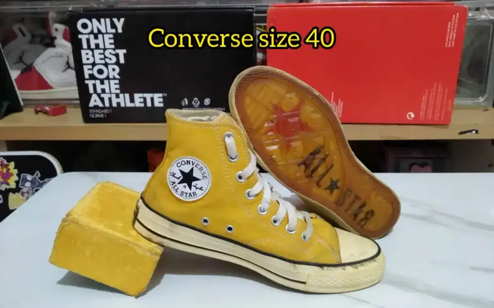 Sepatu Converse size 40