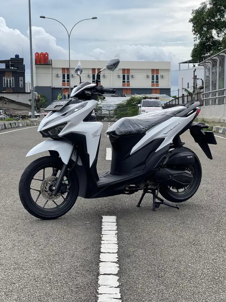 [Cuma Dp 500] VARIO 125 CBS ISS 2021 BERGARANSI