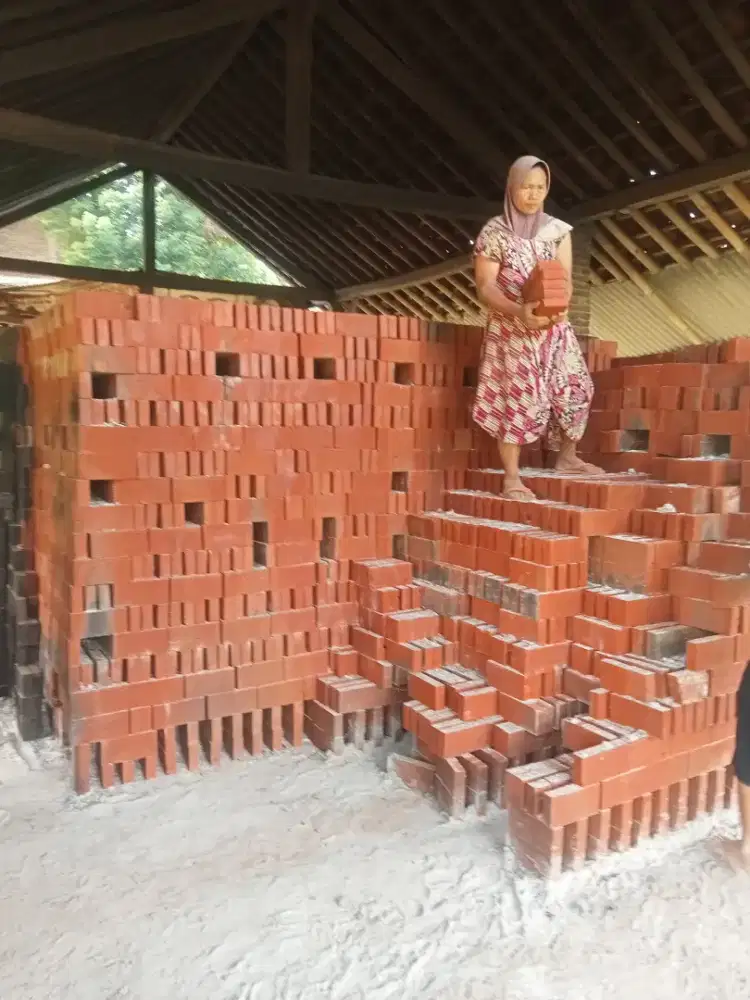 Bata merah murah@matrial