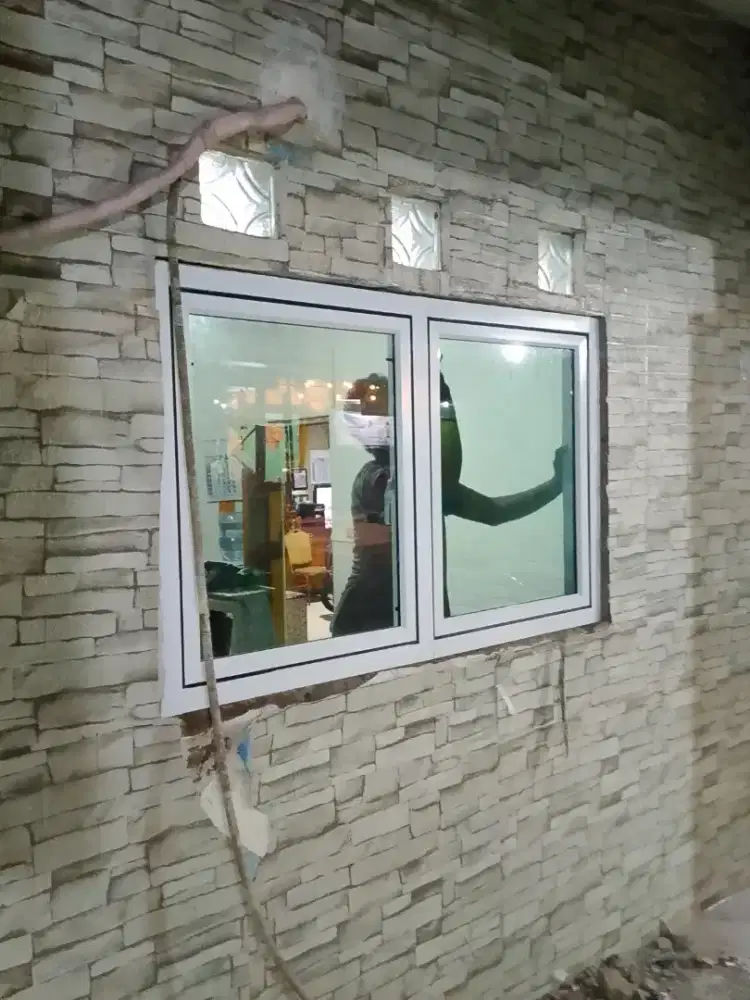Kusen pintu jendela aluminium