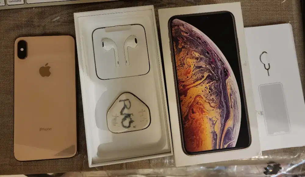 iphone XS MAX 256GB JUAL CEPEET