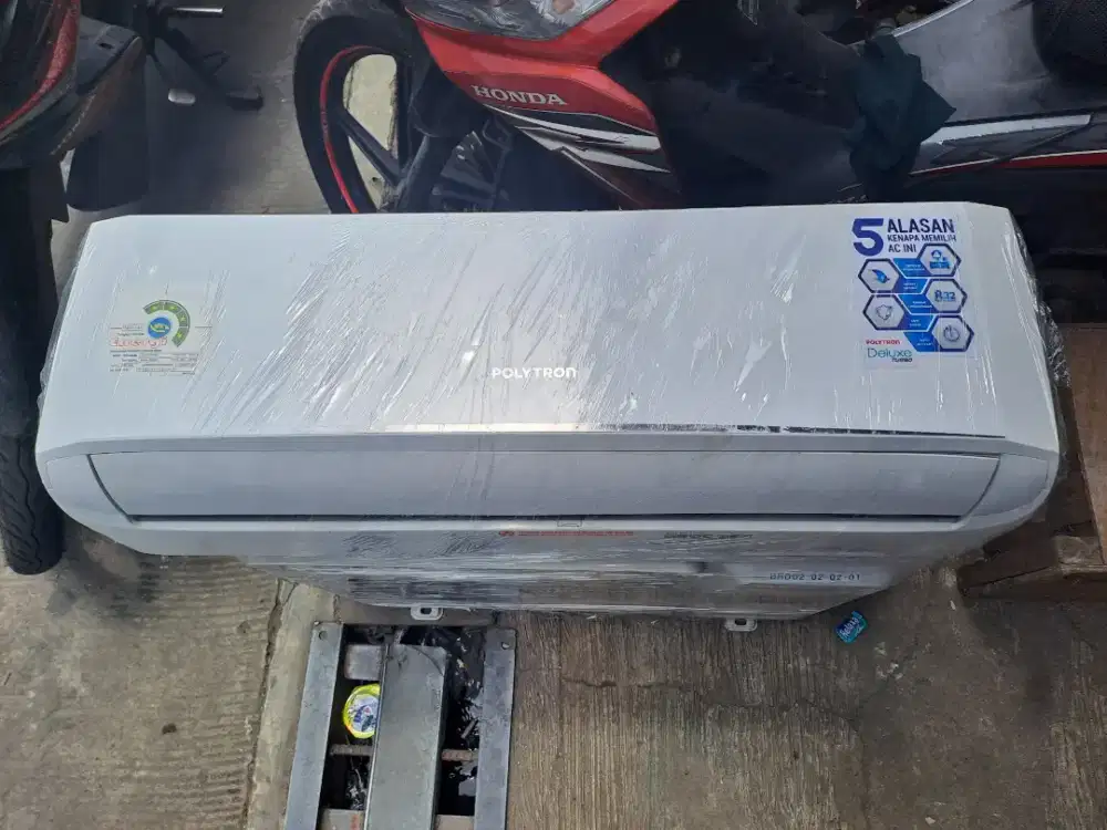 Ac Polytron 1.5pk like new ac 1.5pk polytron