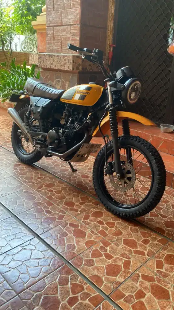 Kawasaki w175tr 2018