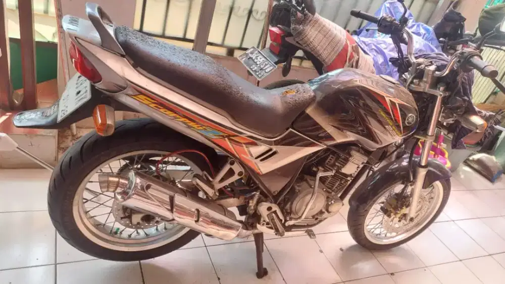 Motor Yamaha scorpio Z 225cc tahun 2006 CBU JAPAN