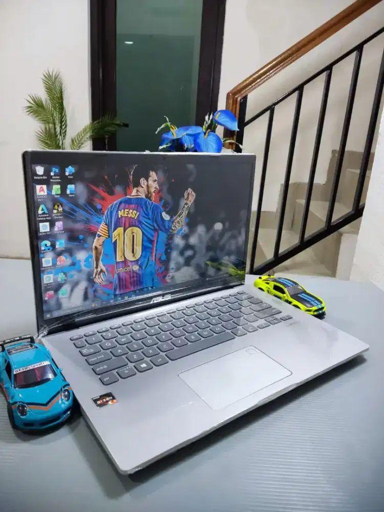 Jual Murah Acer SWIFT,,
Laptop LIKE NEW ACER SWIFT 3-