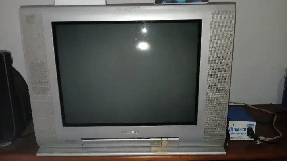 TV Toshiba Bomba
