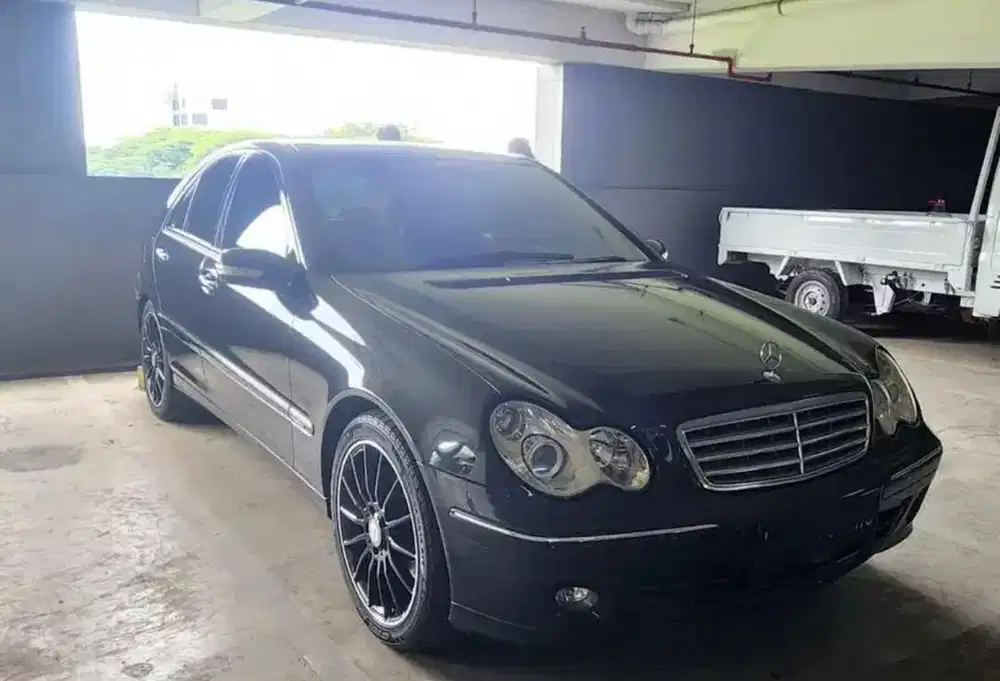 Mercy C240 tahun 2005