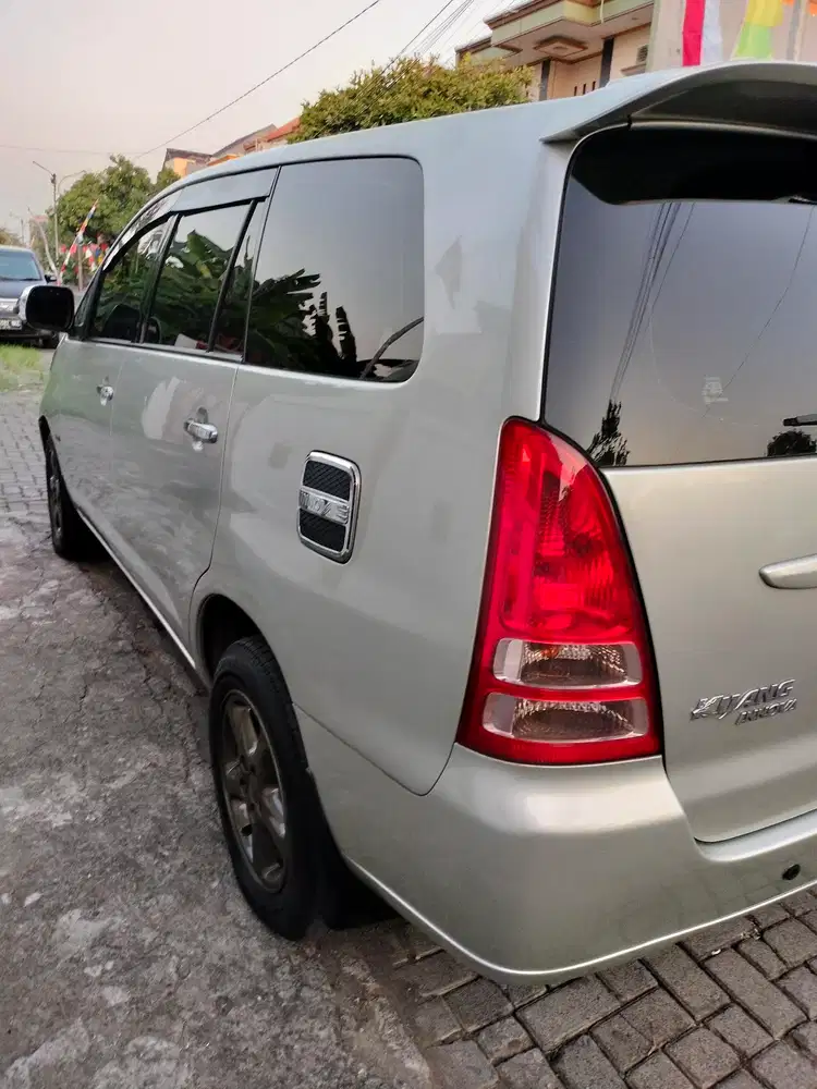 Toyota Kijang Innova 2008 Bensin