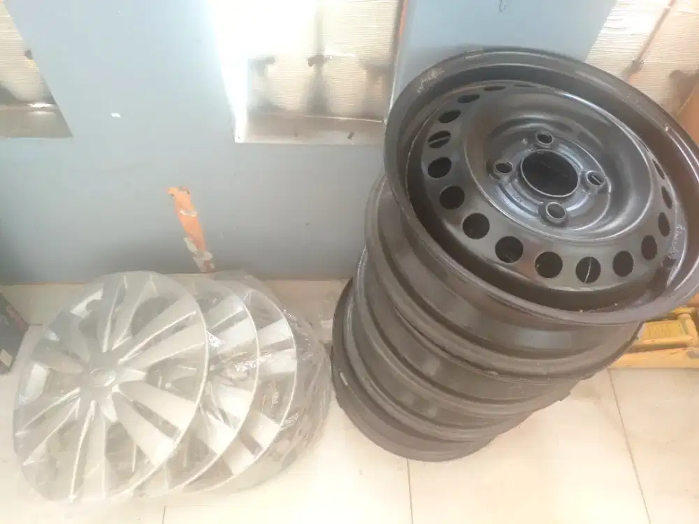 Wheel dop dan Velg Ori Nissan Datsun Go