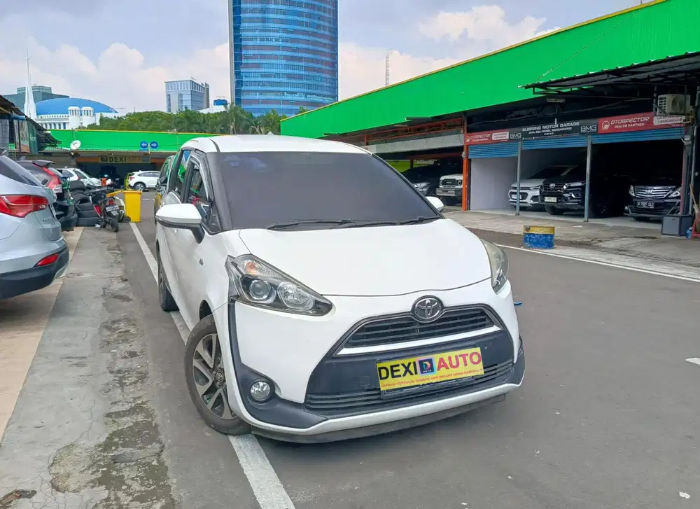 (KM60000)TOYOTA SIENTA 1.5 V 2017 NIK 2016 ISTIMEWA KAYA BARU