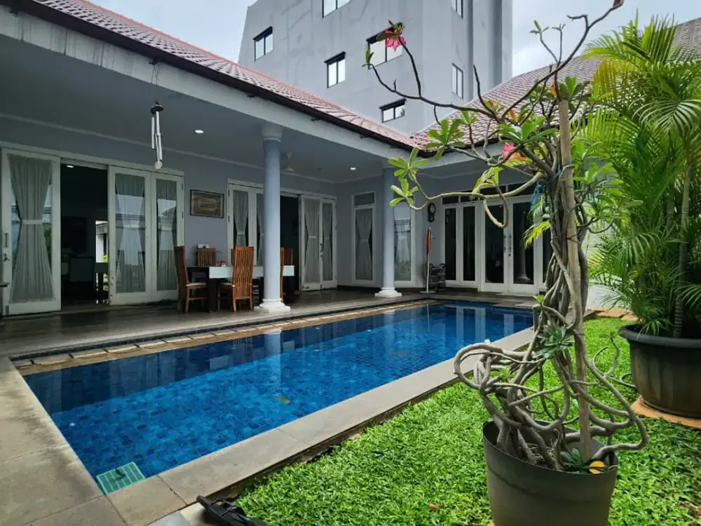 Dijual Rumah Asri Modern Classic di Antasari – Jakarta Selatan | Kolam Renang & Lahan Luas