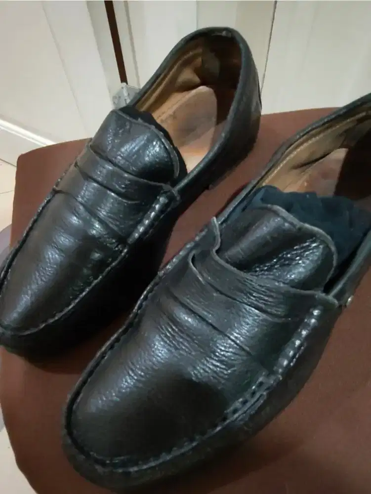 Aigner sepatu kulit pria sz 40