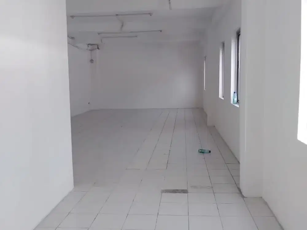 Disewa Gudang Sentra Industri Terpadu PIK Gandeng Elang Laut Uk 920m2 , 3lt  at Jakarta Utara