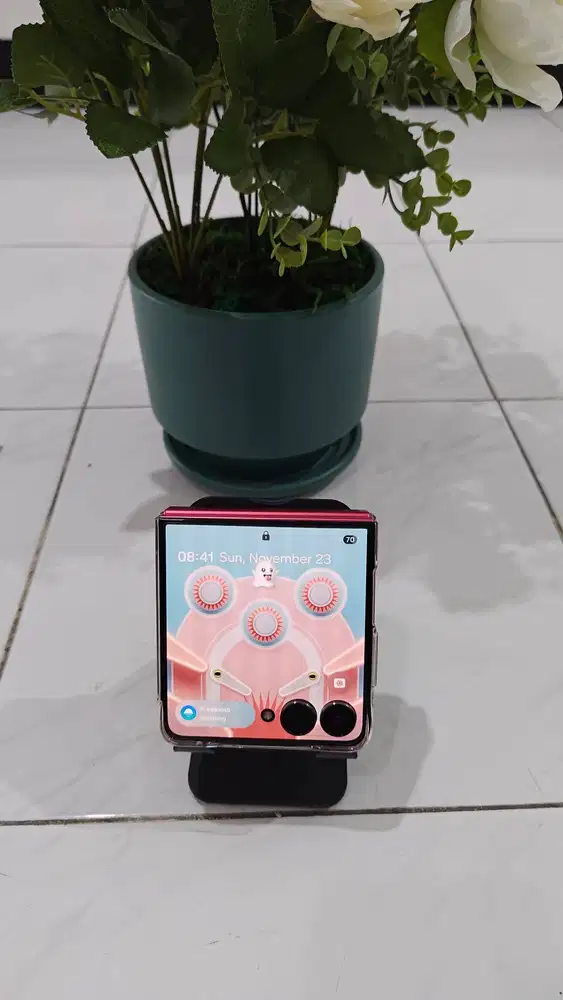 Samsung Galaxy Z Flip 7 Coral Red