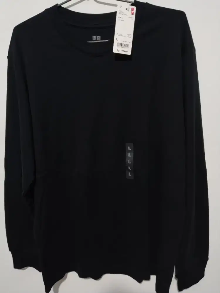 Kaos UNIQLO Original Lengan Panjang