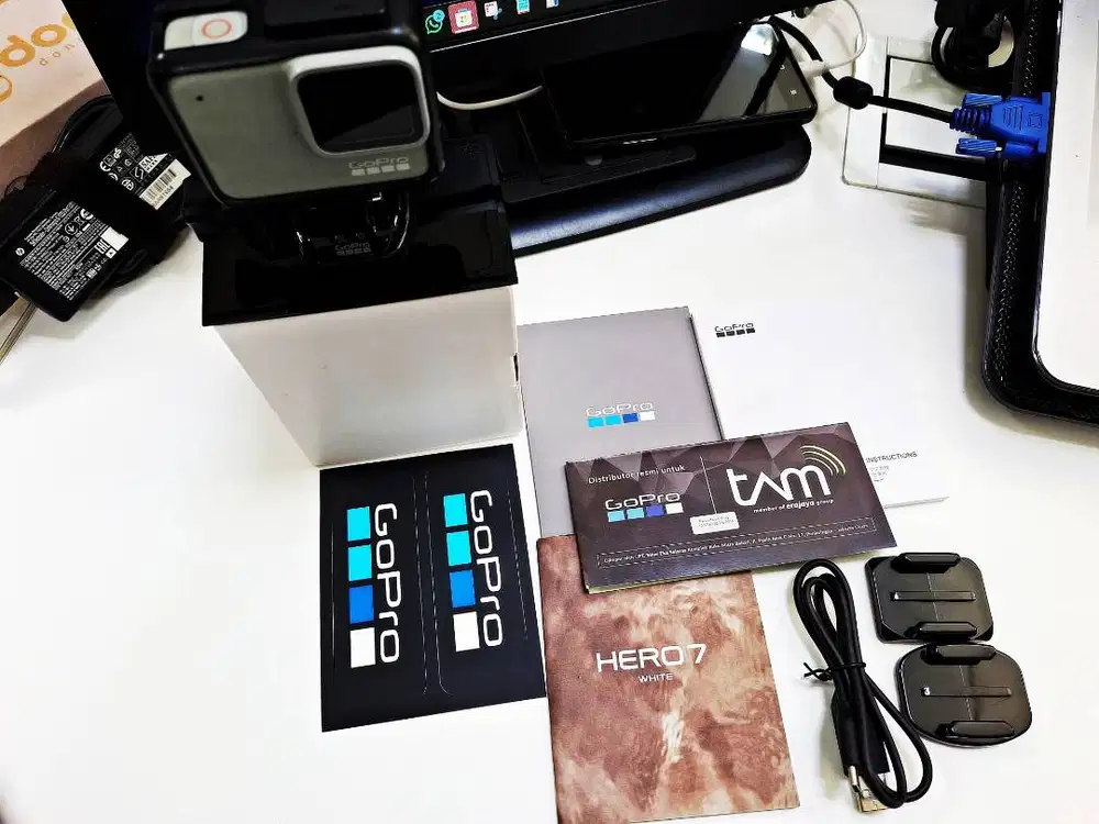 GoPro Hero 7 10 MP BANYAK BONUSNYA!!