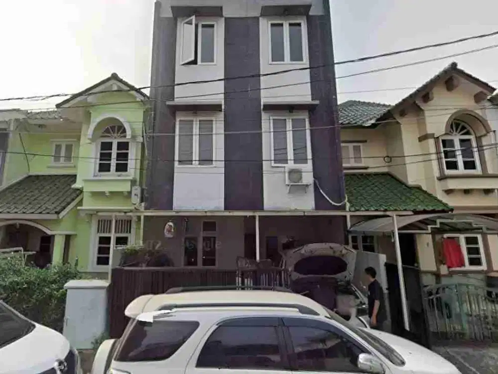Rumah 3 Lantai di Cluster Kebayoran Lama Jakarta Selatan
