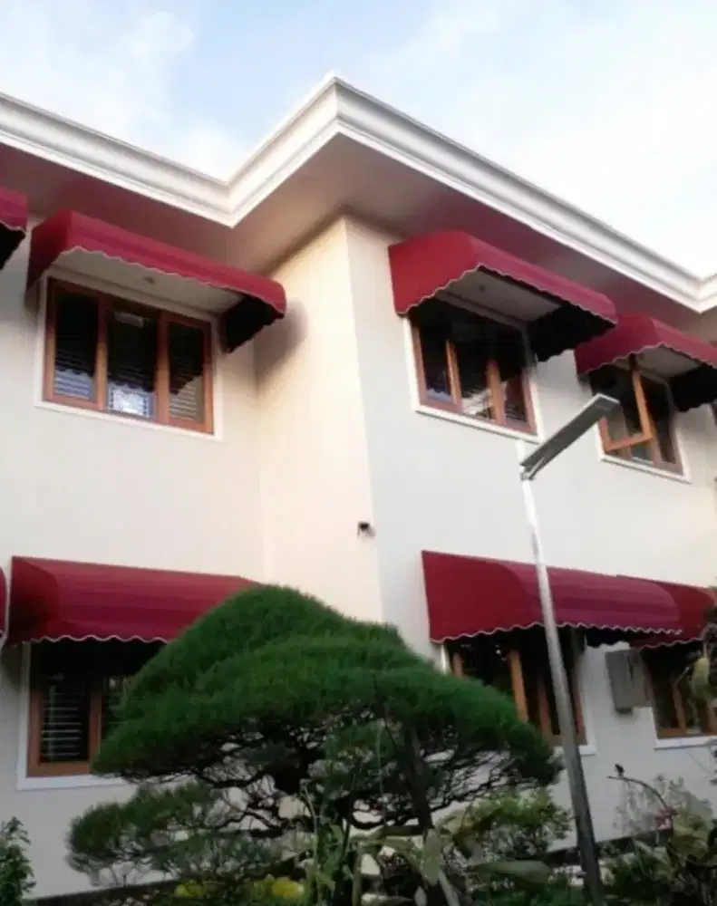 Kanopi kain modern masa kini