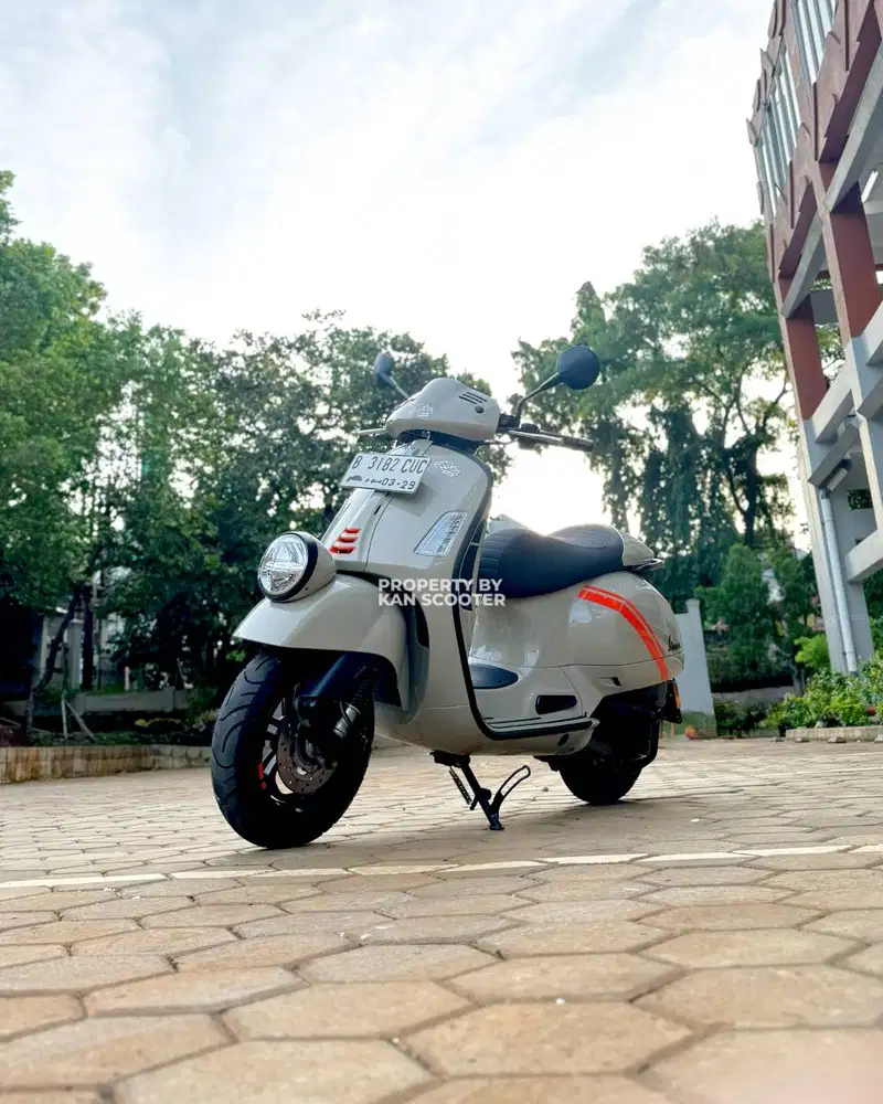 VESPA GTV SEI GIRONI 300cc HPE KEYLESS 2023 BERGARANSI