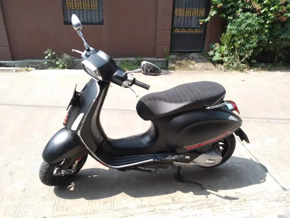 DIJUAL VESPA SPRINT S 2021   Tahun: 2021