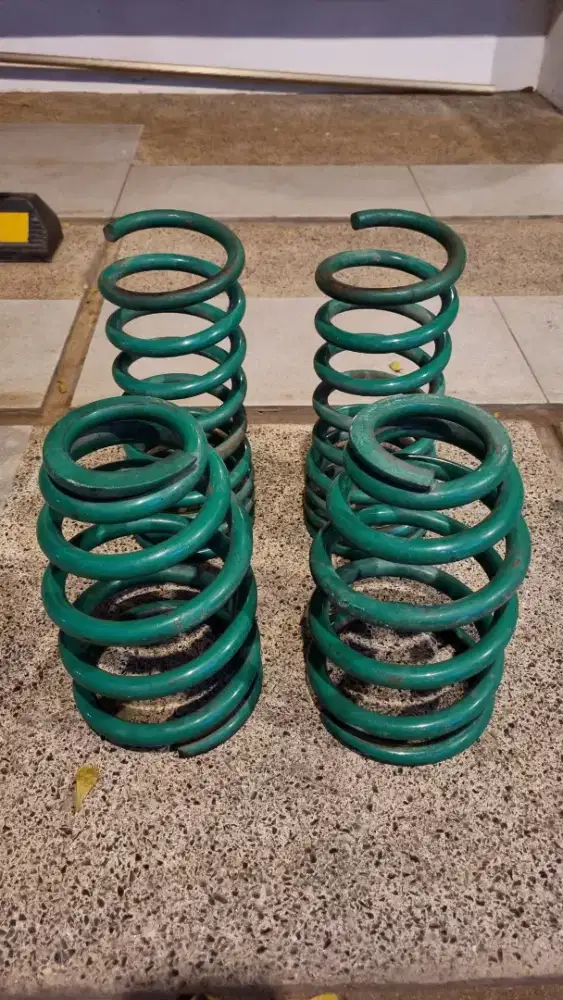 Tein S-Tech ex Innova Reborn