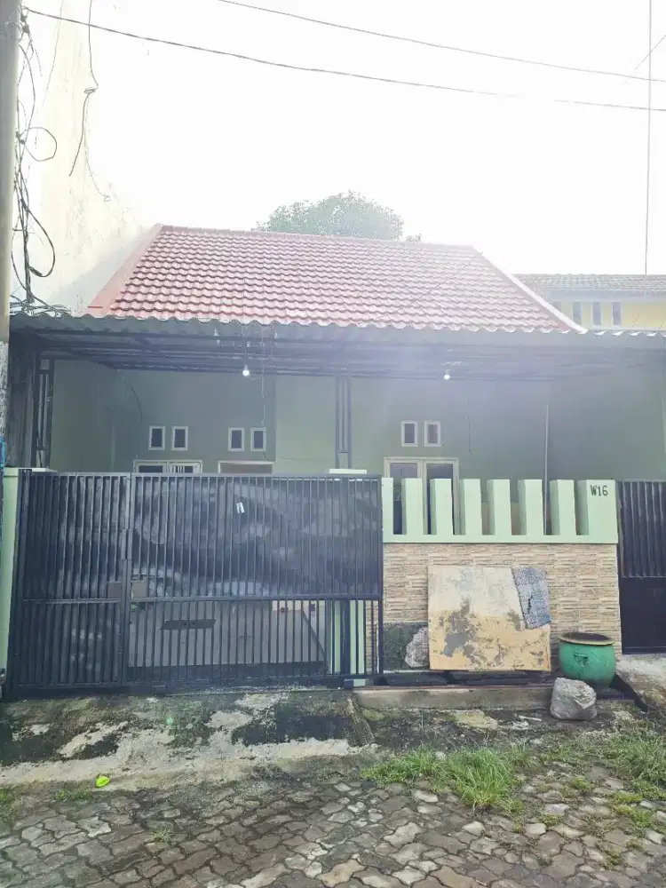 Disewakan rumah di perumahan Deltasari Indah