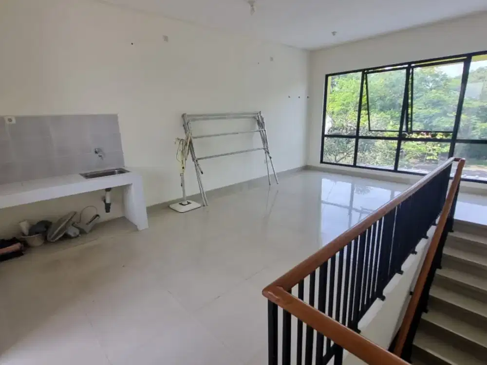 DISEWAKAN RUKO 2 LANTAI DI SEGARA CITY TARUMAJAYA BEKASI