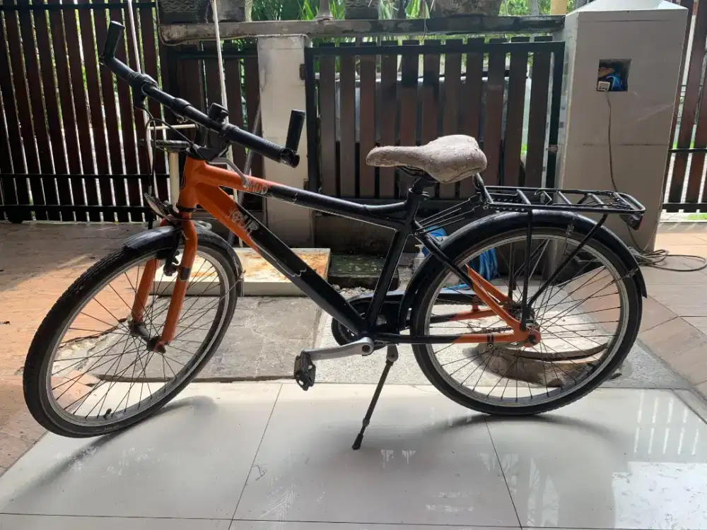 Sepeda pancal dengan desain bagus