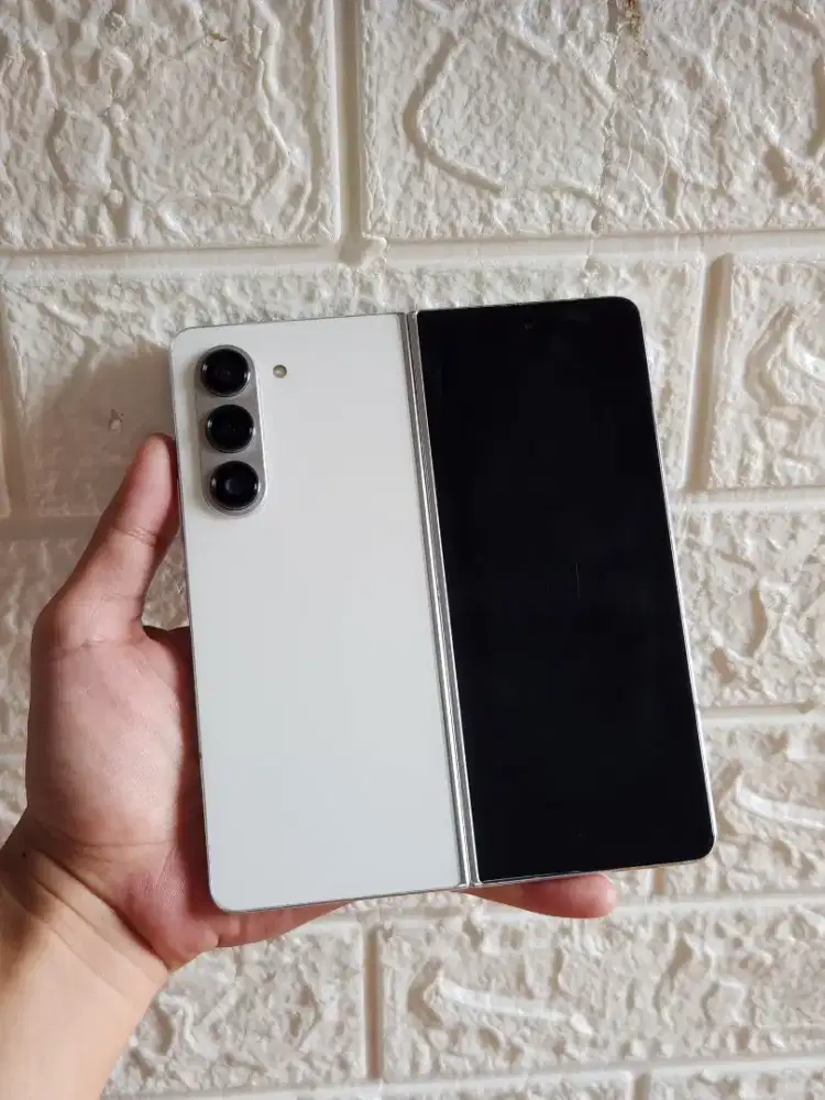 SAMSUNG Z FOLD 5 256GB CREAM SECOND RESMI EX.SEIN (-bercak)