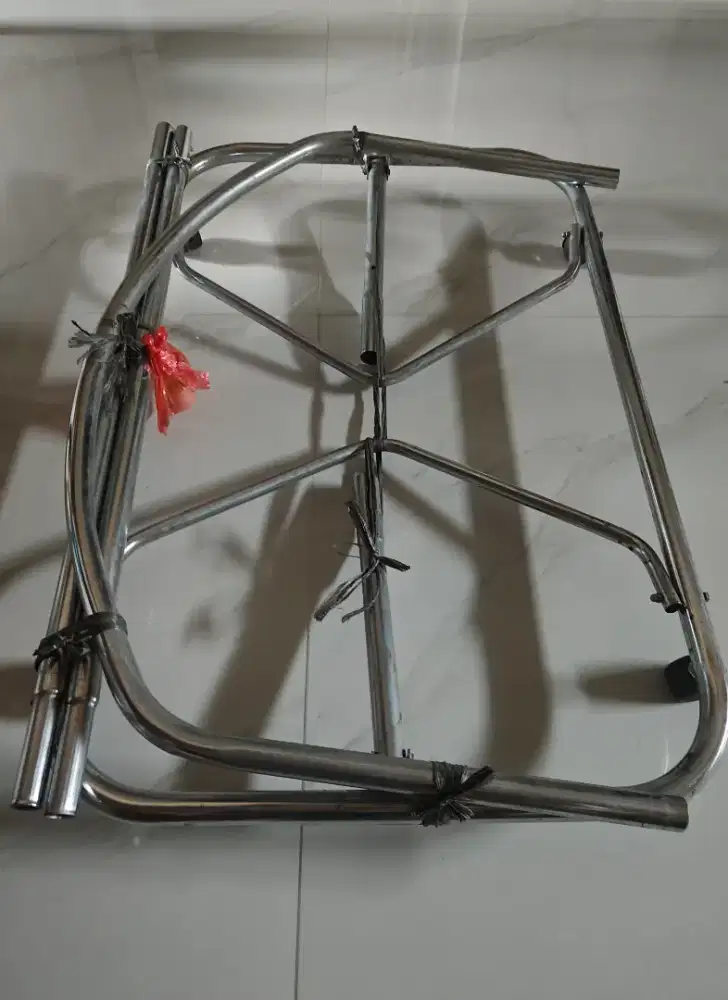 Gantungan ayunan bayi