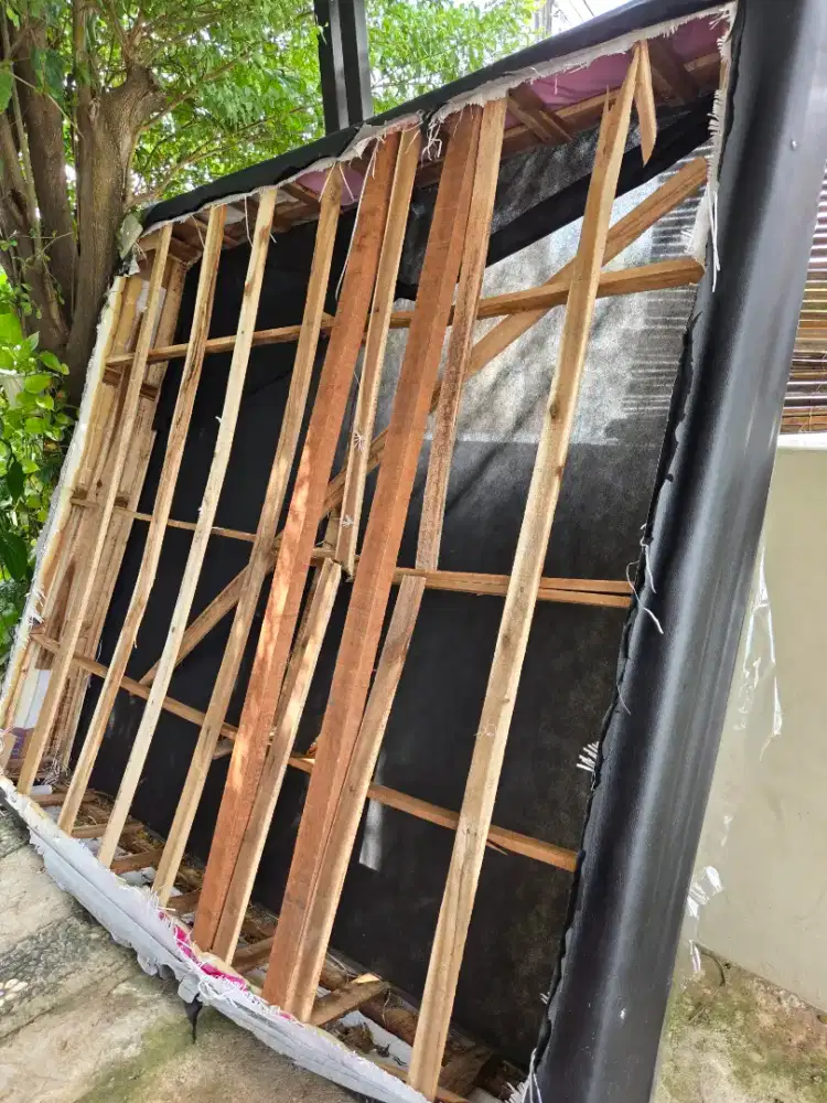 Dipan Tempat tidur / Kasur ukuran 180