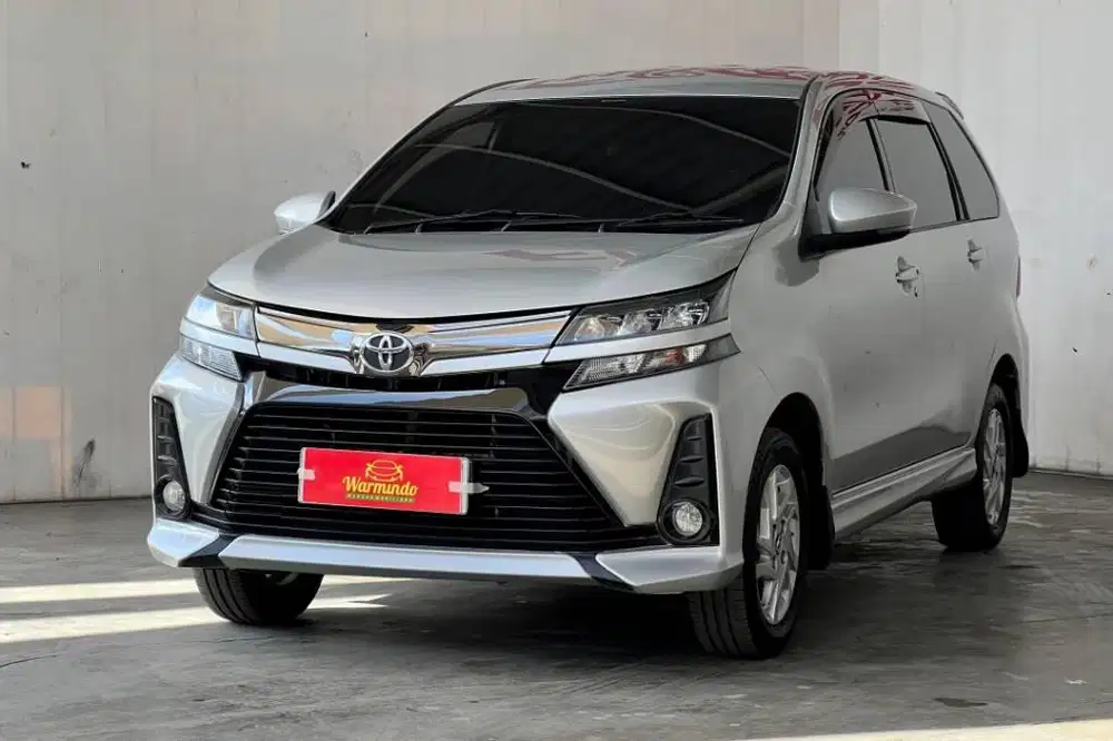 Toyota Avanza Veloz 1.3 Matic AT tahun 2019 silver DP minim 12 juta