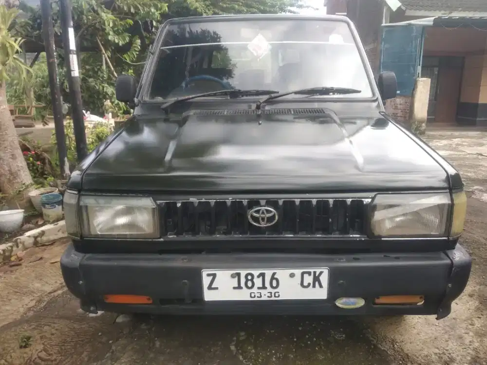 Dijual Mobil Kijang Super tahun 92