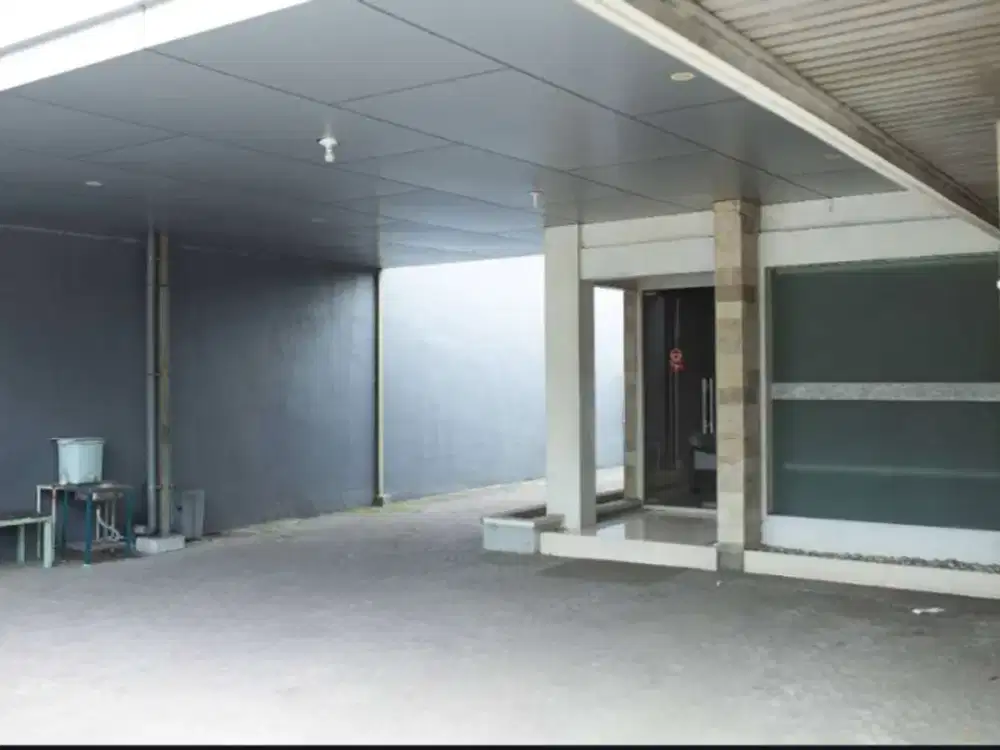 dijual Rumah pinggir jalan raya majapahit dekat pintu tol gayamsari semarang