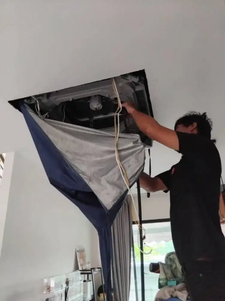 SERVICE AC PERBAIKAN DAN MAINTENANCE