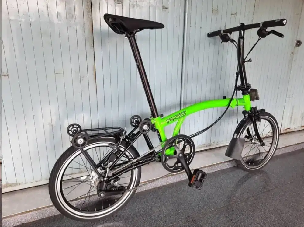 Folding Bike Gen 2 Neon Lime
First Hand