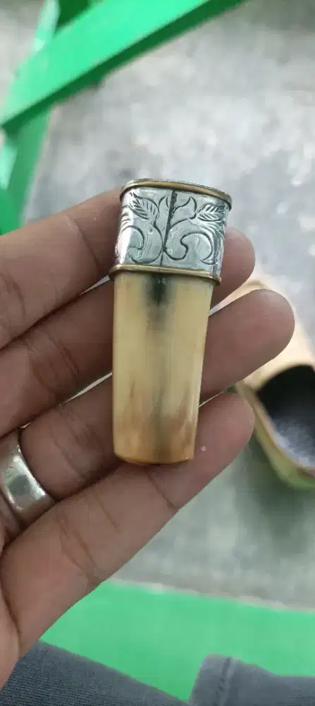 pipa sedotan giginya taduy pendek