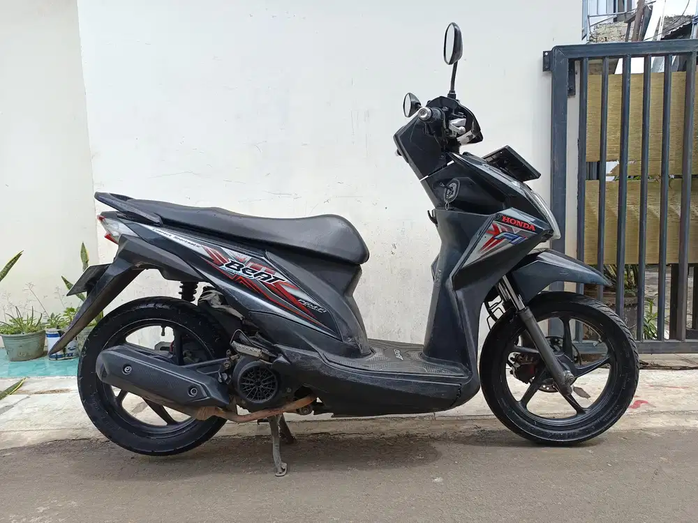 Honda beat esp 2015 lengkap mesin halus bagus