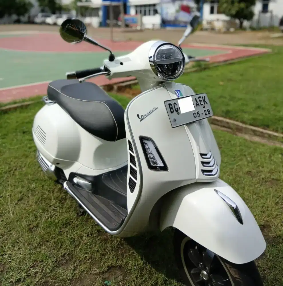 Di jual Vespa GTS super 150 i-get ABS 2023