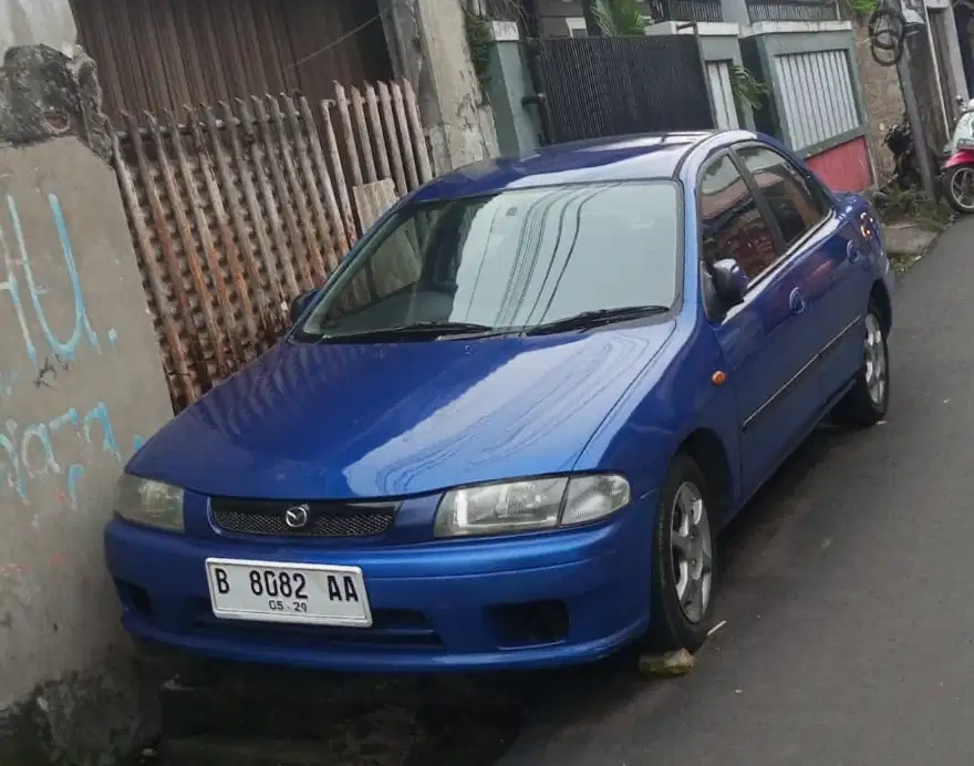 Mazda Familia 1999 Bensin
