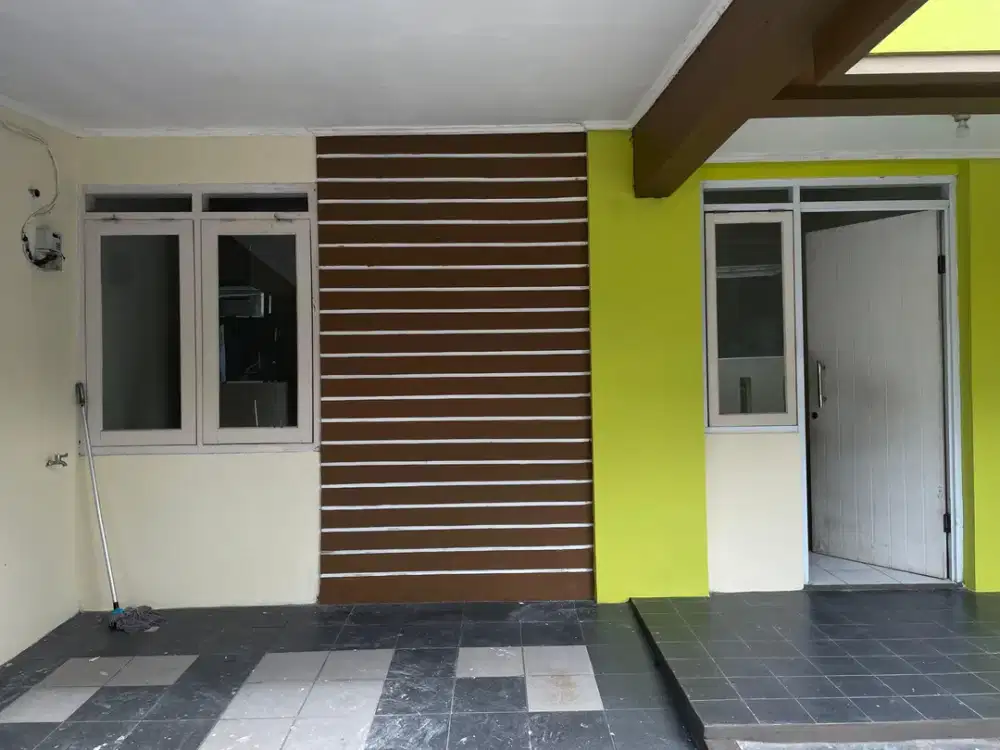 Disewakan rumah 1 lantai di bunderan 3 Citra Raya Cikupa Tangerang