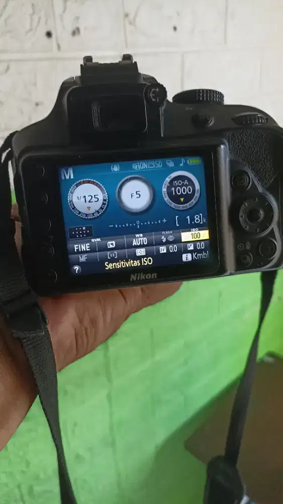 Kamera DSLR Nikon D3300 normal semua cuma manusl aja af nya mati