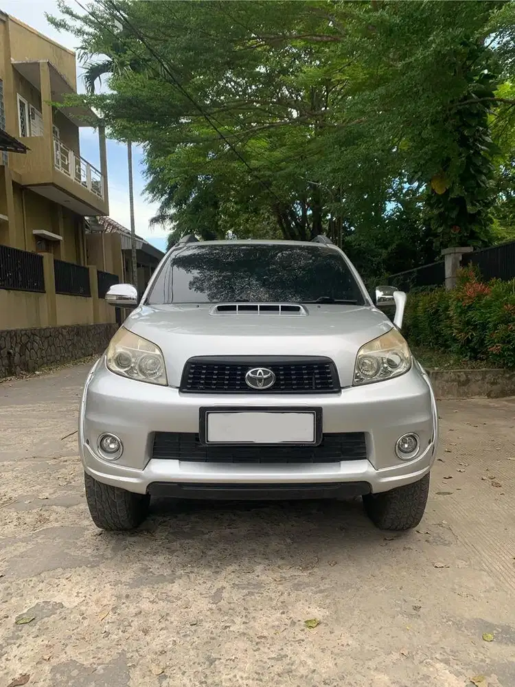 Toyota Rush S At 2012