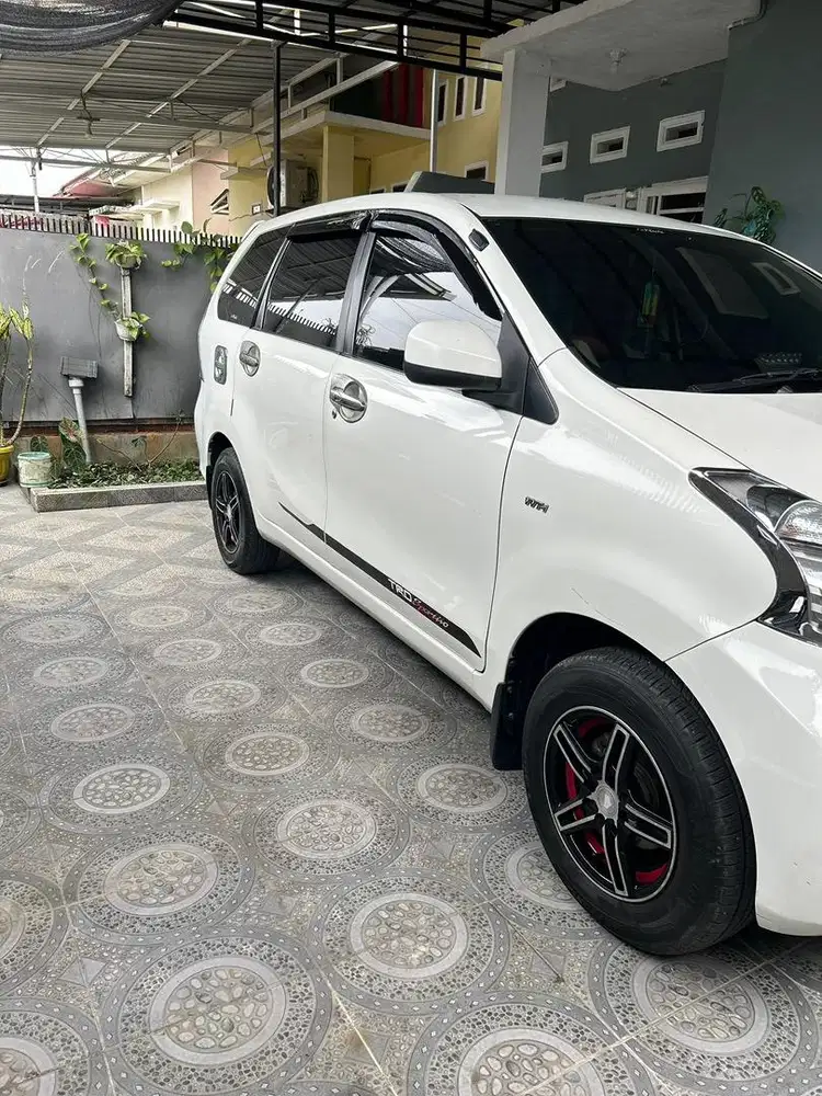 Dijual Avanza 2013 MT